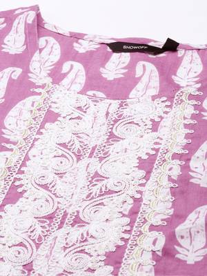 Showoff women's scoop neck paisley batik lavender straight kurta and trouser with dupatta 2