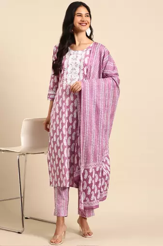 Showoff women's scoop neck paisley batik lavender straight kurta and trouser with dupatta