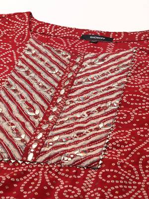 Showoff women's scoop neck bandhani maroon straight kurta and trouser 2