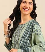Showoff women's scoop neck ethnic motifs block print sea green straight kurta and trouser with dupatta
