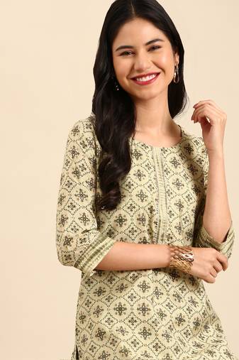 Showoff women's scoop neck ethnic motifs block print olive straight kurta and trouser