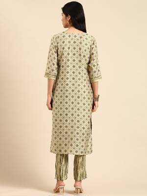 Showoff women's scoop neck ethnic motifs block print olive straight kurta and trouser 4