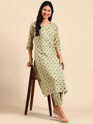 Showoff women's scoop neck ethnic motifs block print olive straight kurta and trouser 5