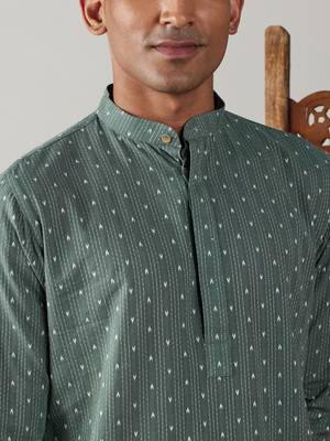 Green And White Cotton Kurta Pyjama Set 4