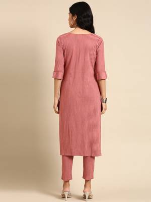 Showoff women's scoop neck striped block print mauve straight kurta and trouser 4