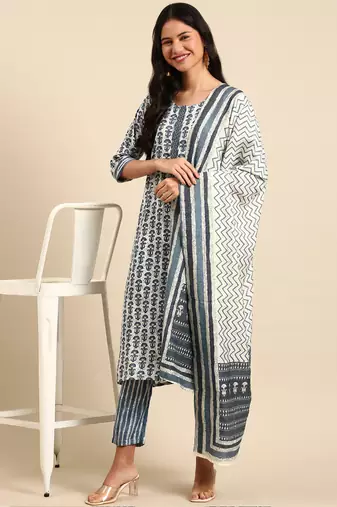 Showoff women's scoop neck paisley block print teal straight kurta and trouser with dupatta