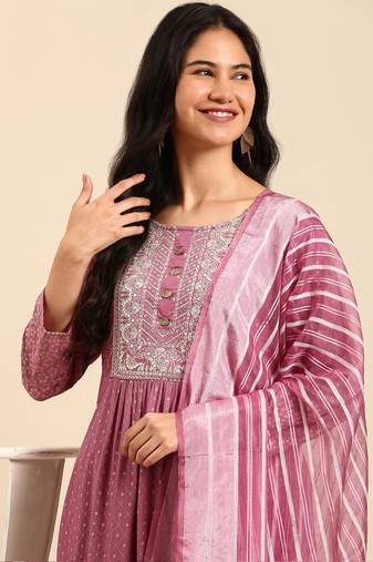 women's scoop neck geometric foil print purple anarkali kurta and trouser with dupatta