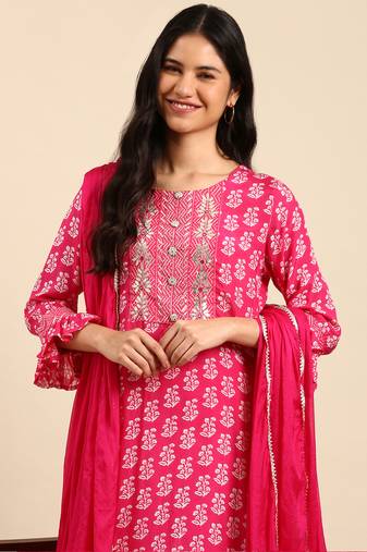 Showoff women's scoop neck ethnic motifs block print pink straight kurta and trouser with dupatta