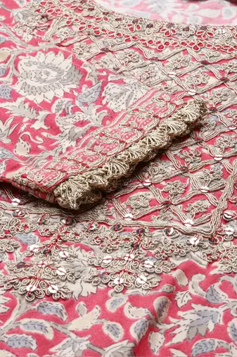women's scoop neck ethnic motifs block print pink straight kurta and trouser with dupatta