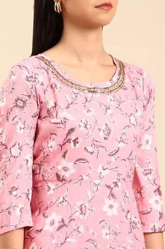 women's scoop neck floral foil print pink a-line kurta and trouser with dupatta