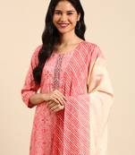 women's scoop neck bandhani coral straight kurta and trouser with dupatta