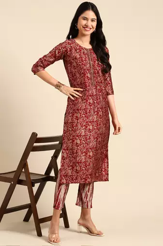 women's scoop neck floral block print maroon straight kurta and trouser