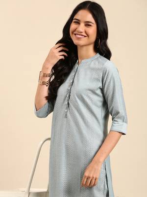 Showoff women's mandarin collar solid blue straight kurta and trouser 1