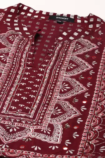 Showoff women's mandarin collar geometric foil print burgundy anarkali kurta and trouser with dupatta