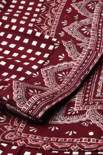 Showoff women's mandarin collar geometric foil print burgundy anarkali kurta and trouser with dupatta