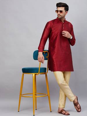 Men'S Maroon And Gold Cotton Blend Kurta Pyjama Set 1