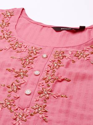 women's scoop neck solid pink straight kurta and trouser 2