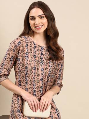 women's scoop neck floral foil print peach straight kurta and trouser 2