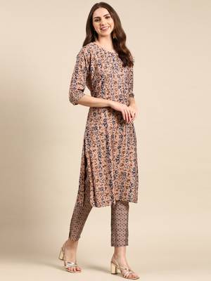 women's scoop neck floral foil print peach straight kurta and trouser 4