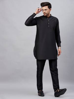 Black And Black Cotton Blend Kurta Pyjama Set 1