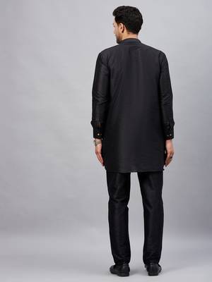 Black And Black Cotton Blend Kurta Pyjama Set 3