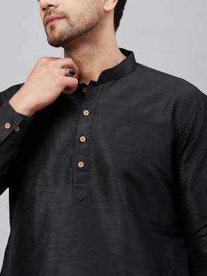 Black And Black Cotton Blend Kurta Pyjama Set 4