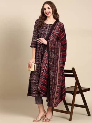 women's round neck ethnic motifs foil print purple anarkali kurta and trouser with dupatta 5