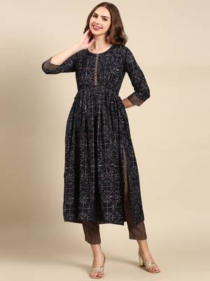 women's round neck geometric foil print navy blue anarkali kurta and trouser 2