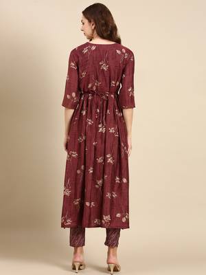 women's round neck geometric foil print violet anarkali kurta and trouser 4