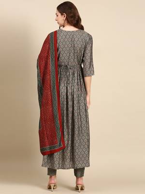 women's round neck ethnic motifs foil print green anarkali kurta and trouser with dupatta 4