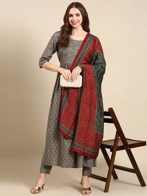 women's round neck ethnic motifs foil print green anarkali kurta and trouser with dupatta 5