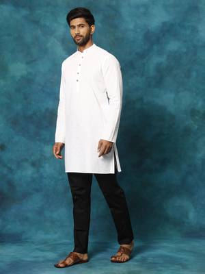 Men'S White And Black Cotton Blend Kurta Pyjama Set 2