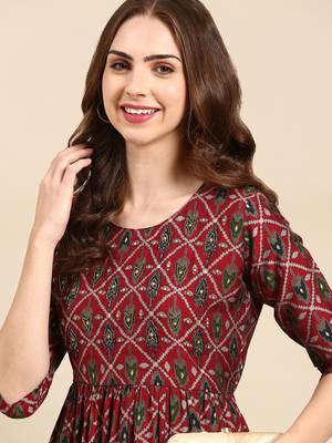 women's round neck ethnic motifs foil print maroon anarkali kurta and trouser 1