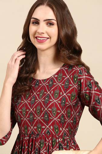 women's round neck ethnic motifs foil print maroon anarkali kurta and trouser