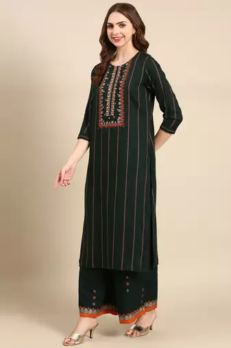 Showoff women's round neck striped foil print green straight kurta and palazzos with dupatta