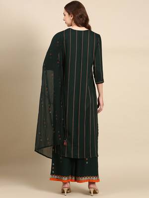 Showoff women's round neck striped foil print green straight kurta and palazzos with dupatta 5