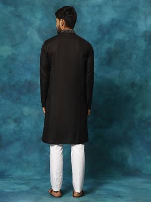 Black And White Cotton Blend Kurta Pyjama Set 3
