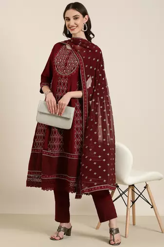 Showoff women's round neck floral maroon anarkali kurta and trouser with dupatta