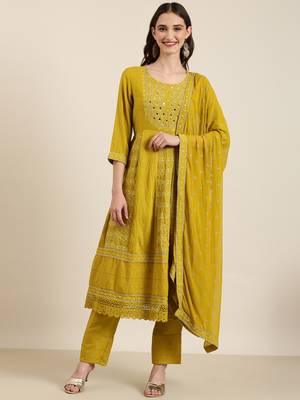 women's round neck floral lime green anarkali kurta and trouser with dupatta 2