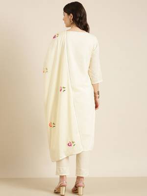women's v-neck textured cream straight kurta and trouser with dupatta 4