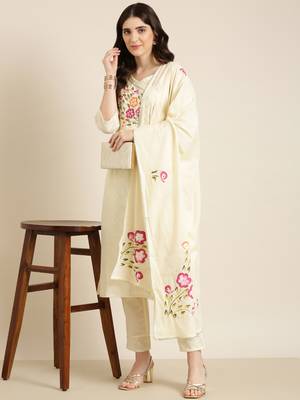 women's v-neck textured cream straight kurta and trouser with dupatta 5