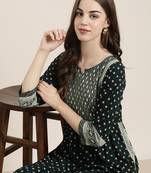 women's round neck solid green a-line kurta and trouser