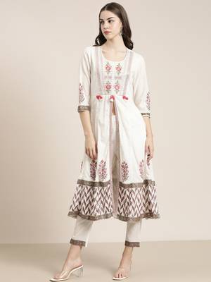 women's round neck floral off white a-line kurta and trouser with dupatta 4