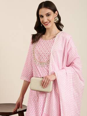 Showoff women's round neck floral pink straight kurta and trouser with dupatta 1