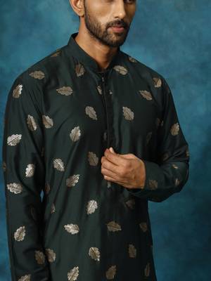 Green And Rose Gold Cotton Blend Kurta Pyjama Set 4