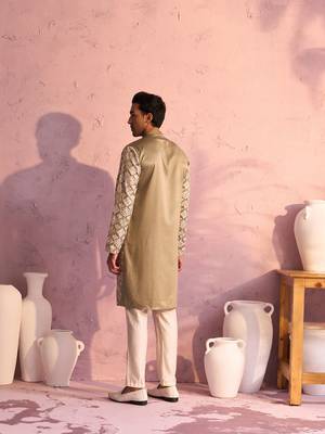 Green Silk Blend Kurta Pyjama Set 3