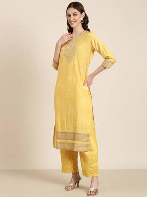 women's round neck bandhani zari yellow straight kurta and trouser with dupatta 4