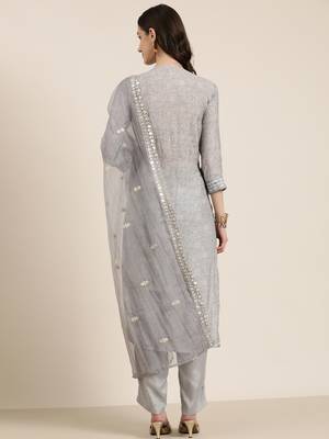 women's round neck floral grey straight kurta and trouser with dupatta 5