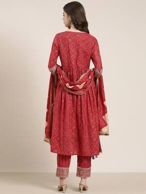 women's round neck bandhani zari pink a-line kurta and trouser with dupatta 5