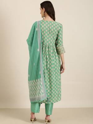 women's round neck floral zari green a-line kurta and trouser with dupatta 4